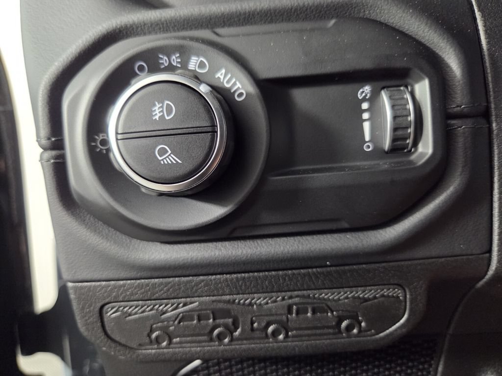 New 2026 Jeep Gladiator Sport AWD/4WD image 16