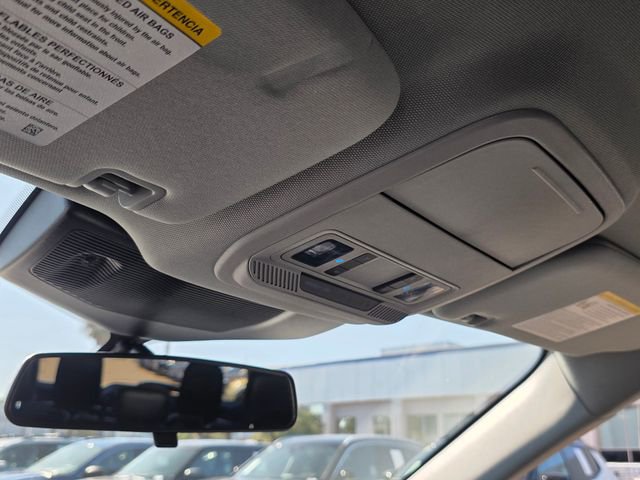 Used 2022 Ford Explorer XLT image 34