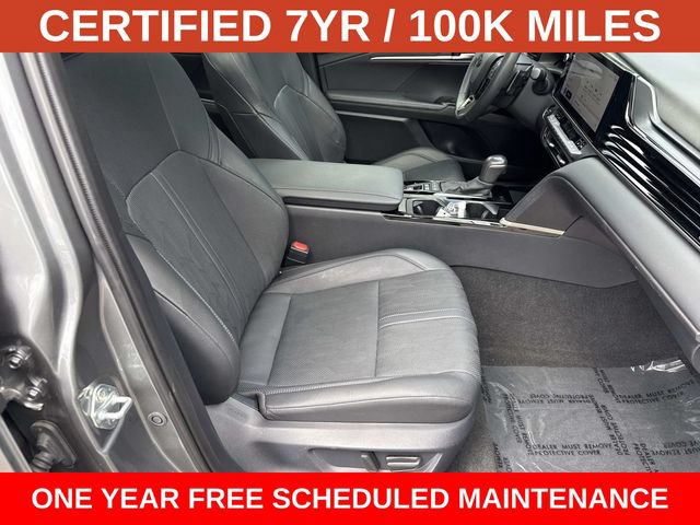 Used 2025 Toyota Camry XSE FWD image 9