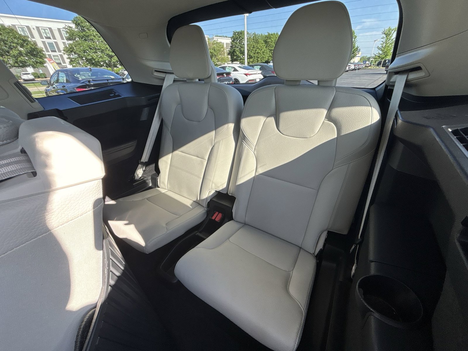 Used 2023 Volvo XC90 B5 Core AWD/4WD image 24