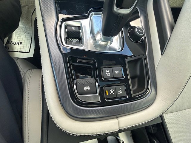 Certified 2021 Jaguar F-TYPE R-Dynamic image 24