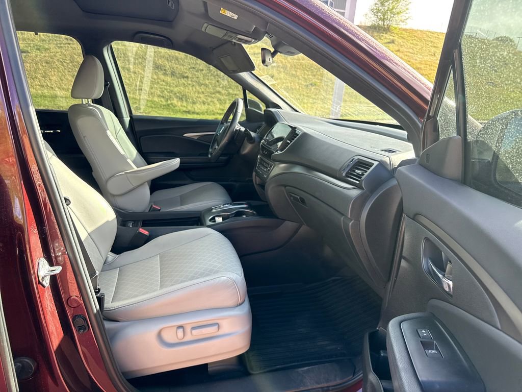 Used 2021 Honda Passport EX-L image 27