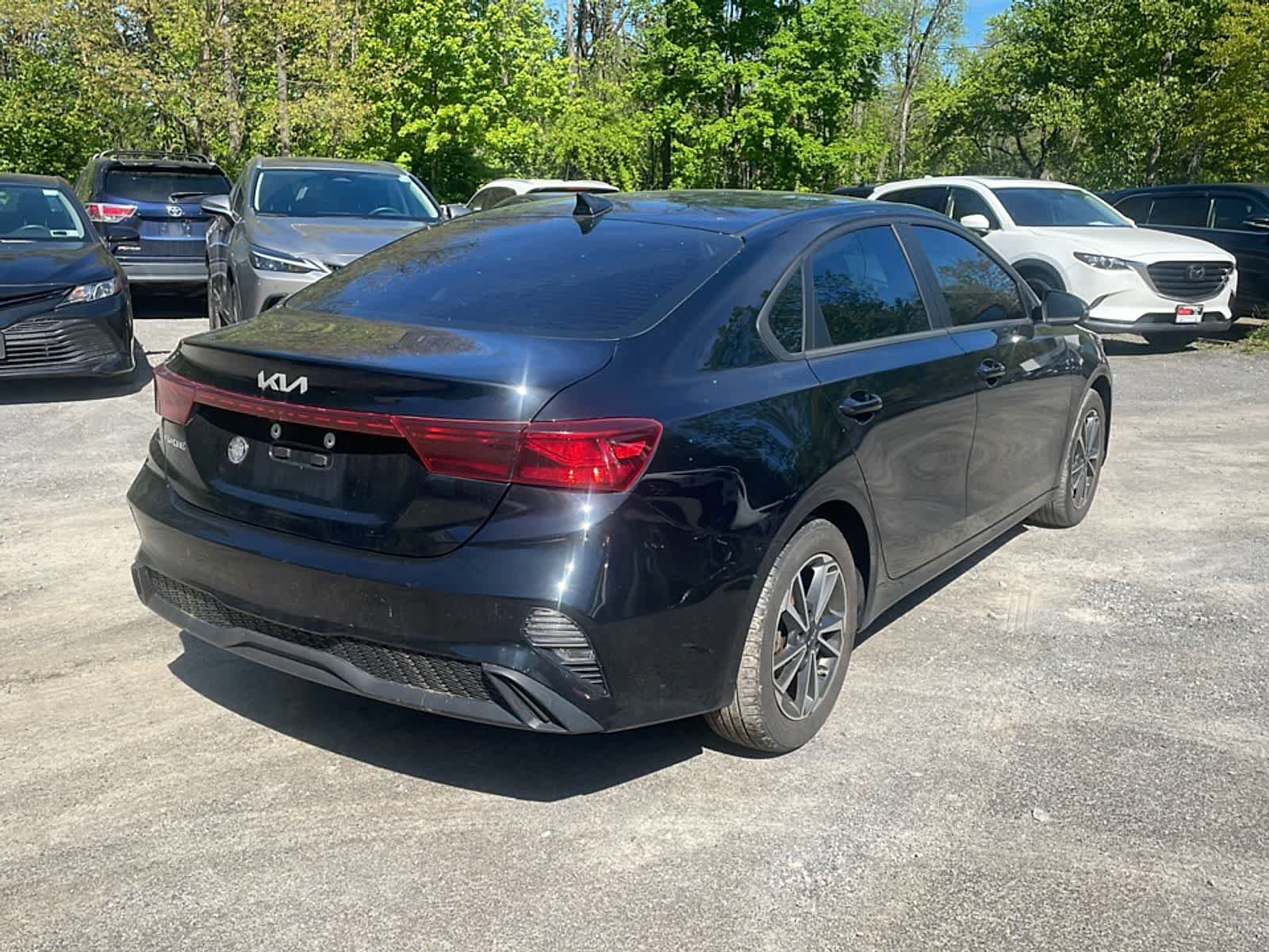 Used 2023 Kia Forte LXS w/ LXS Technology Package FWD image 7
