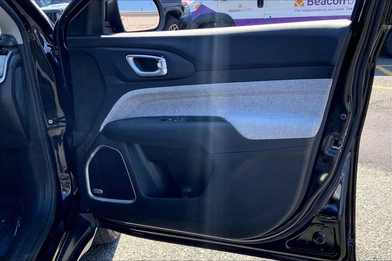 Certified 2022 Jeep Compass Latitude w/ Sun and Sound Group image 22