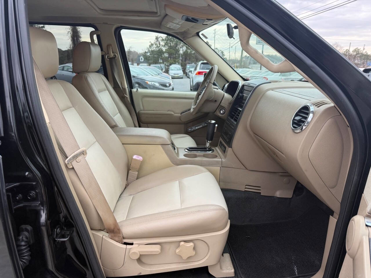 Used 2007 Ford Explorer Sport Trac Limited image 11