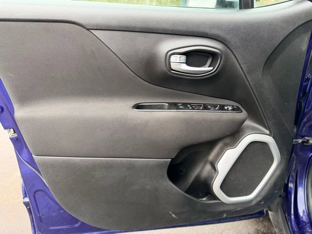 Used 2021 Jeep Renegade Latitude image 20