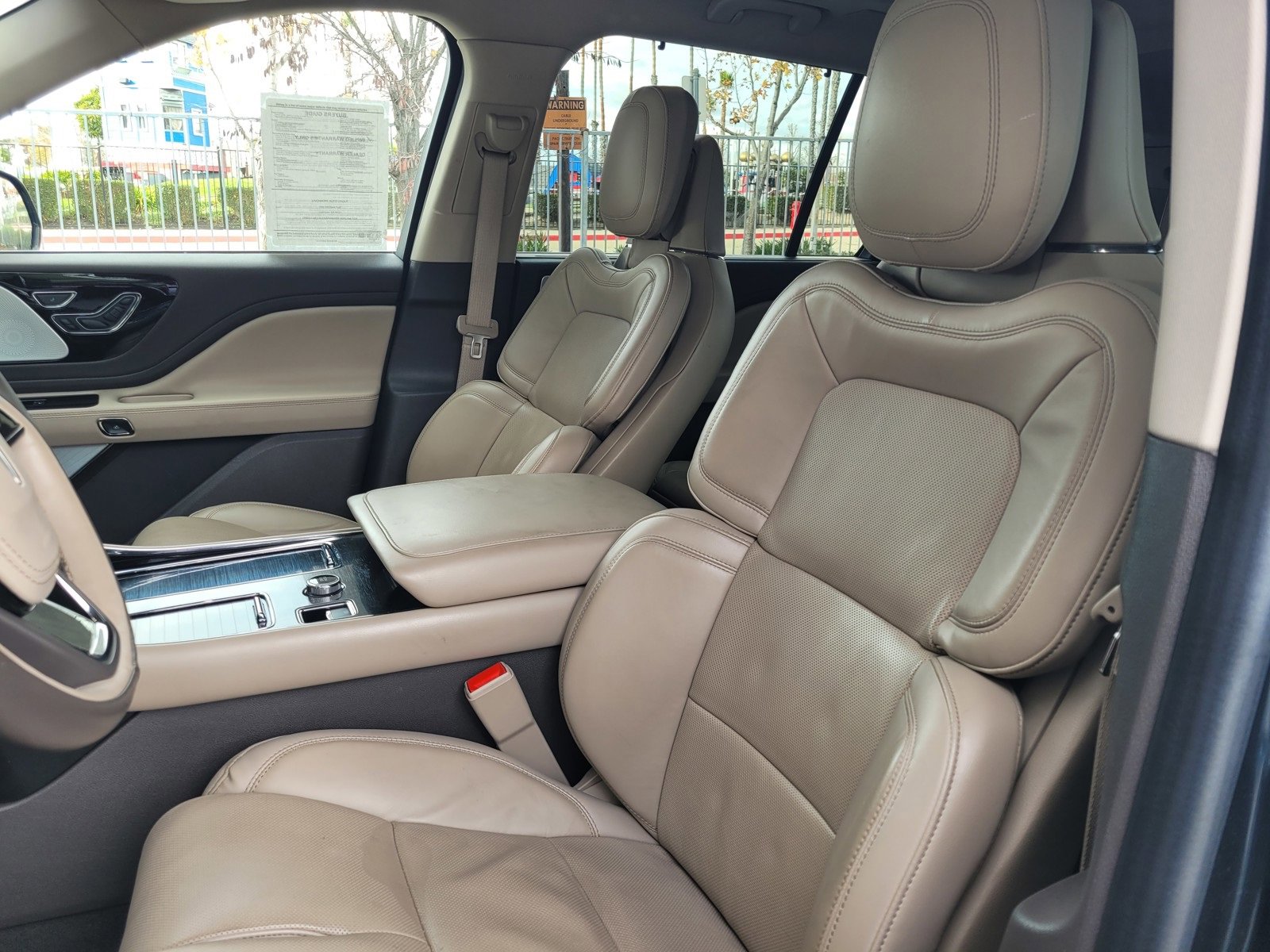 Used 2023 Lincoln Aviator Reserve w/ Equipment Group 201A image 22