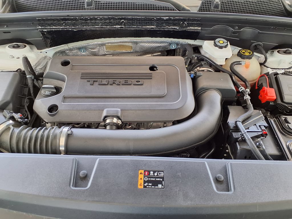 Used 2022 Buick Envision Avenir w/ Technology Package II FWD image 40