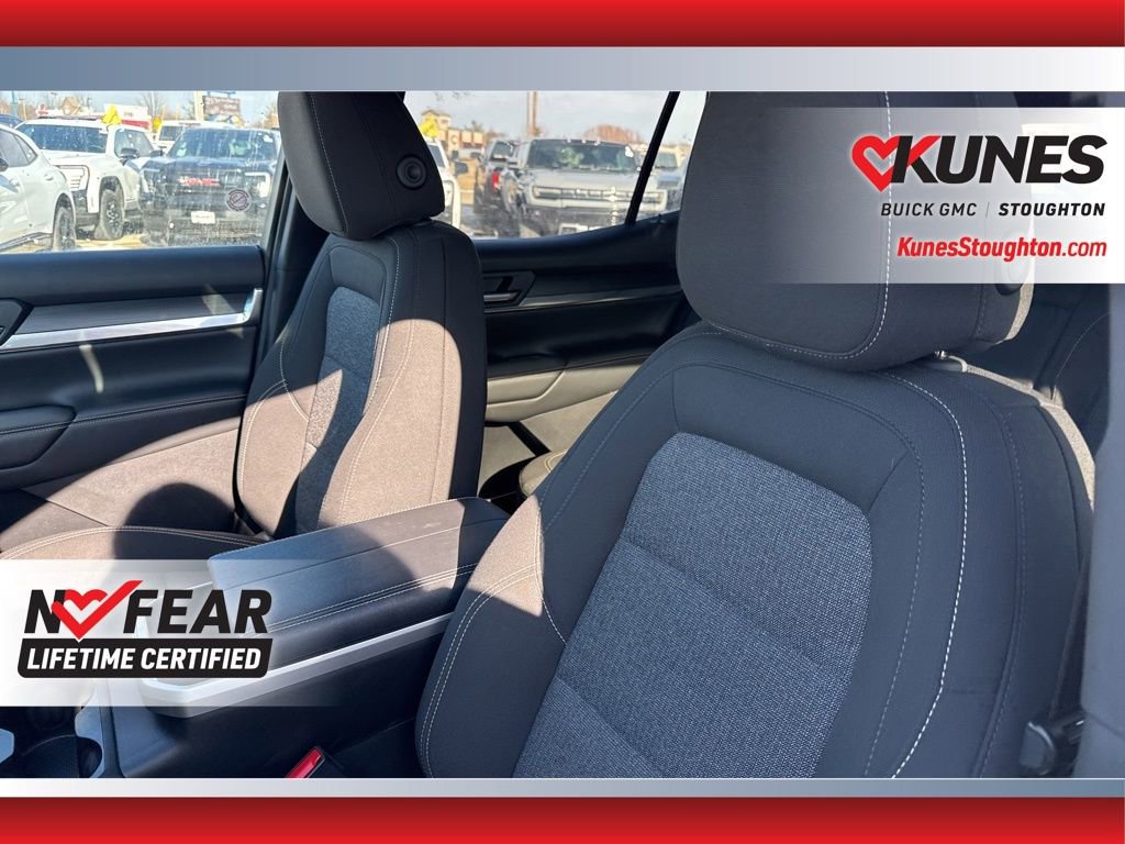 Used 2025 GMC Terrain Elevation image 23