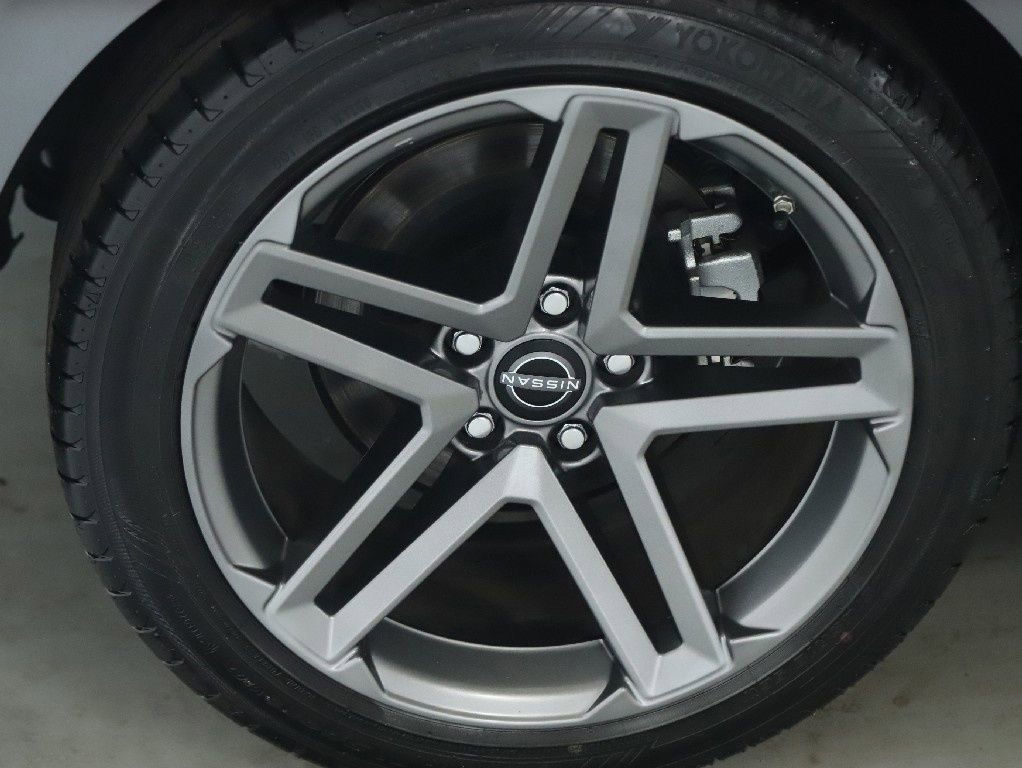 Used 2024 Nissan Z Sport w/ Floor Mat Package image 11