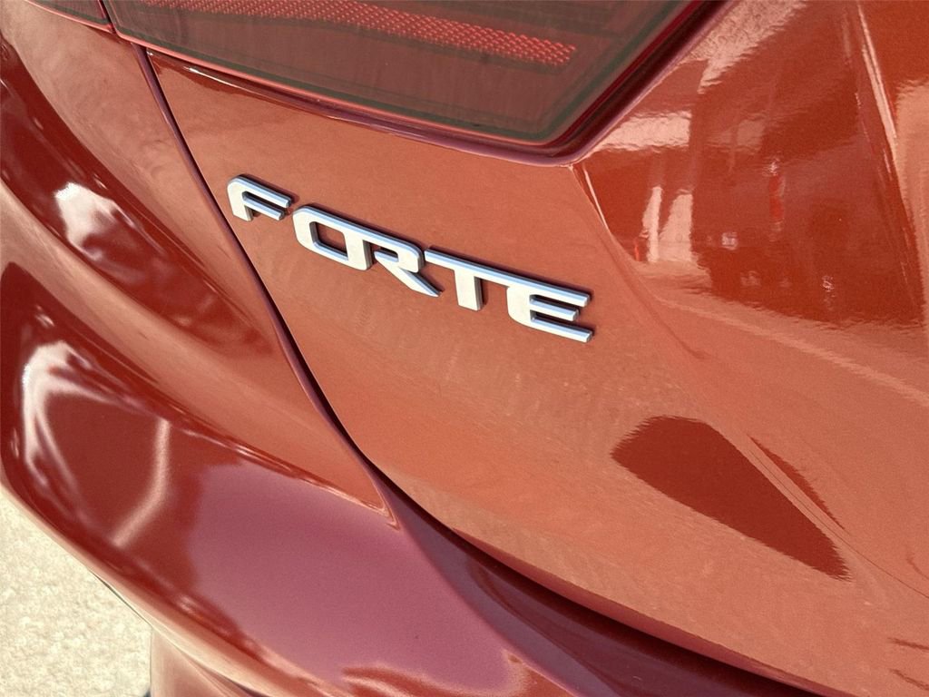 Used 2023 Kia Forte LXS w/ LXS Technology Package image 26