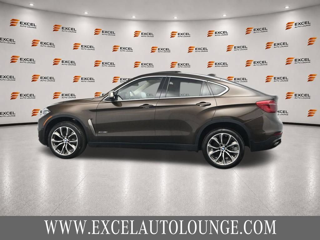 Used 2017 BMW X6 xDrive35i w/ Premium Package Enhanced AWD/4WD image 2