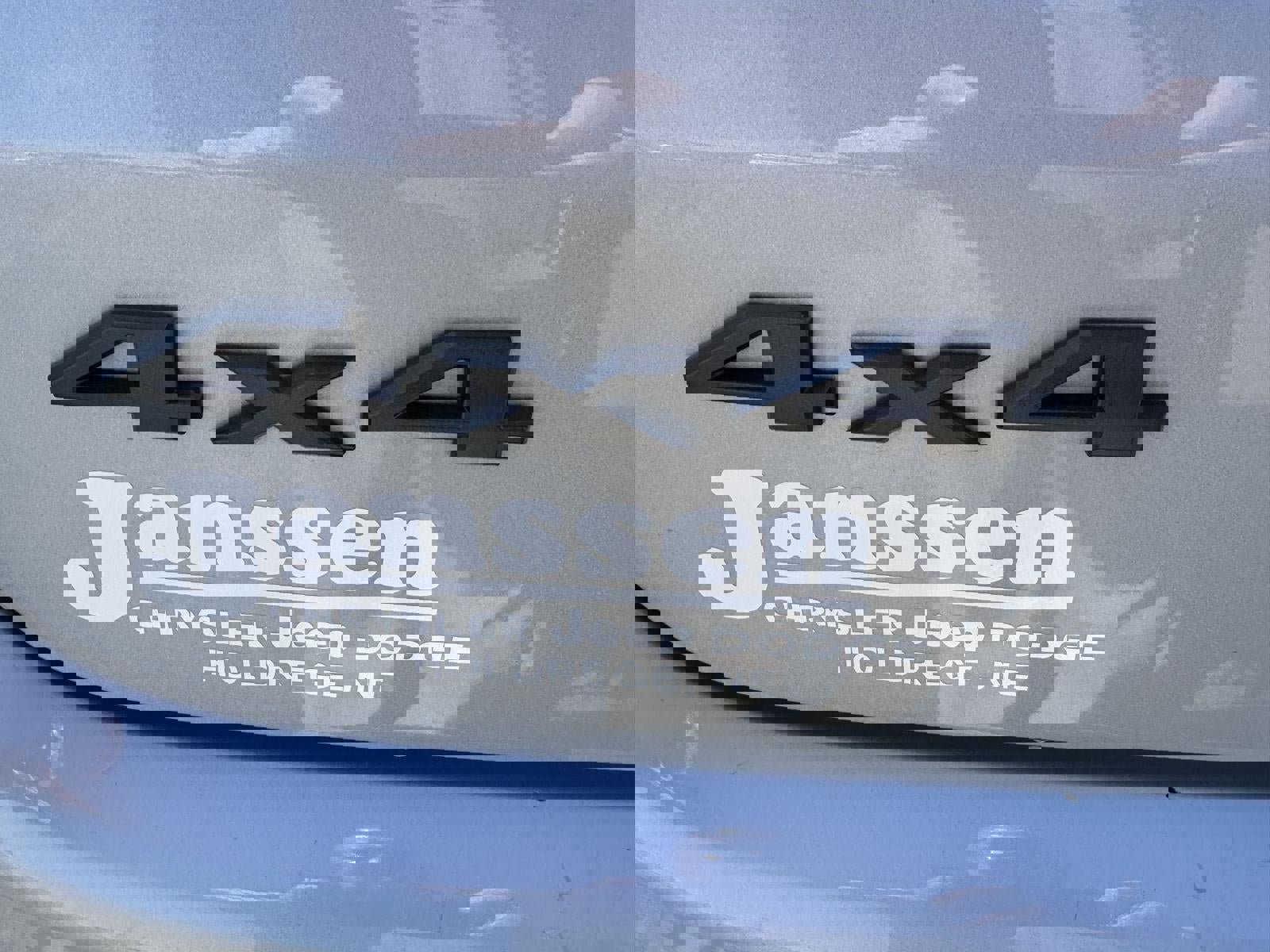 Used 2025 Jeep Compass Trailhawk image 9