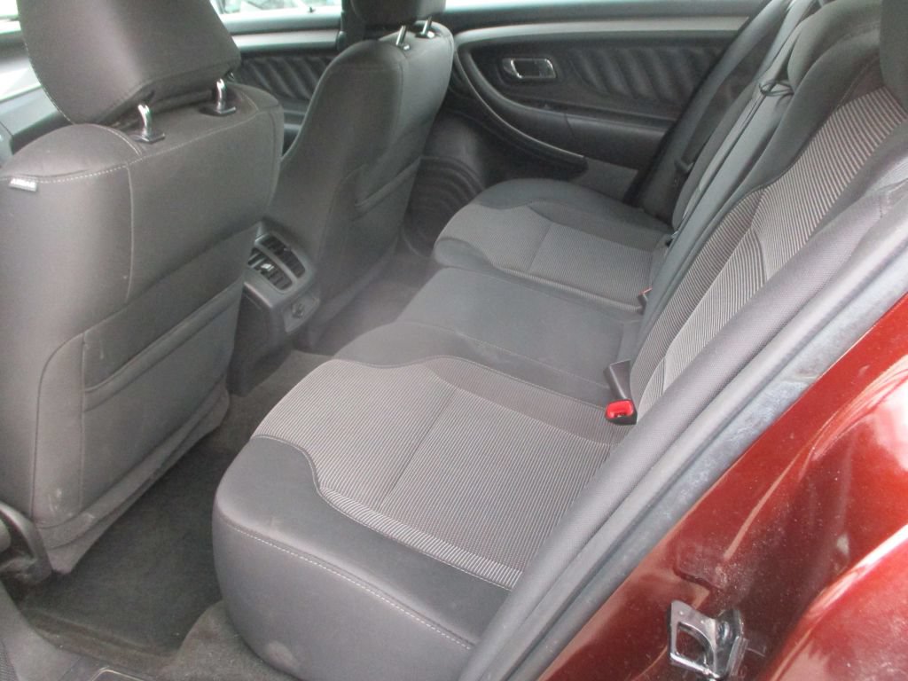 Used 2015 Ford Taurus SEL w/ Equipment Group 201A FWD image 8