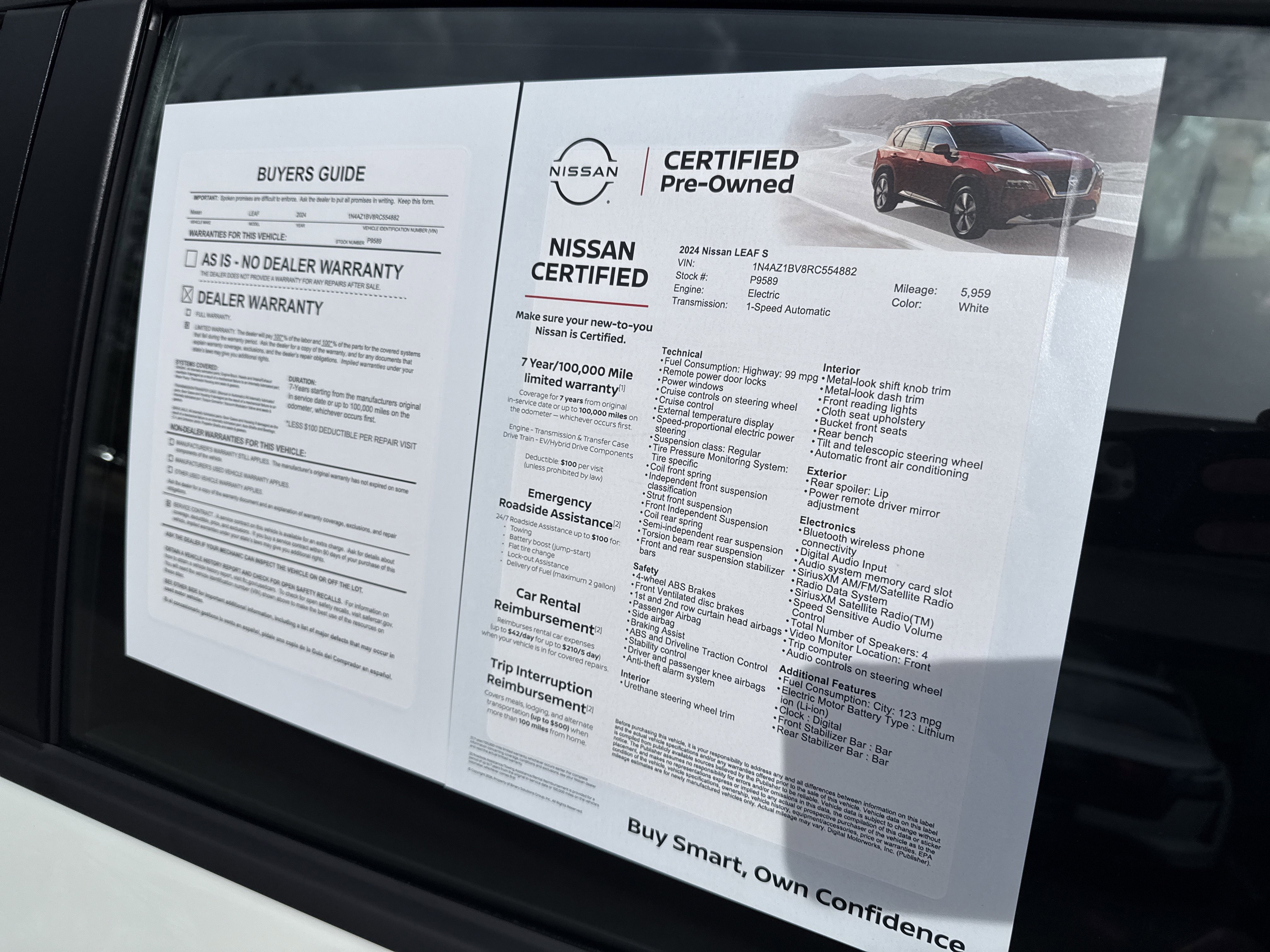 Certified 2024 Nissan Leaf S image 11