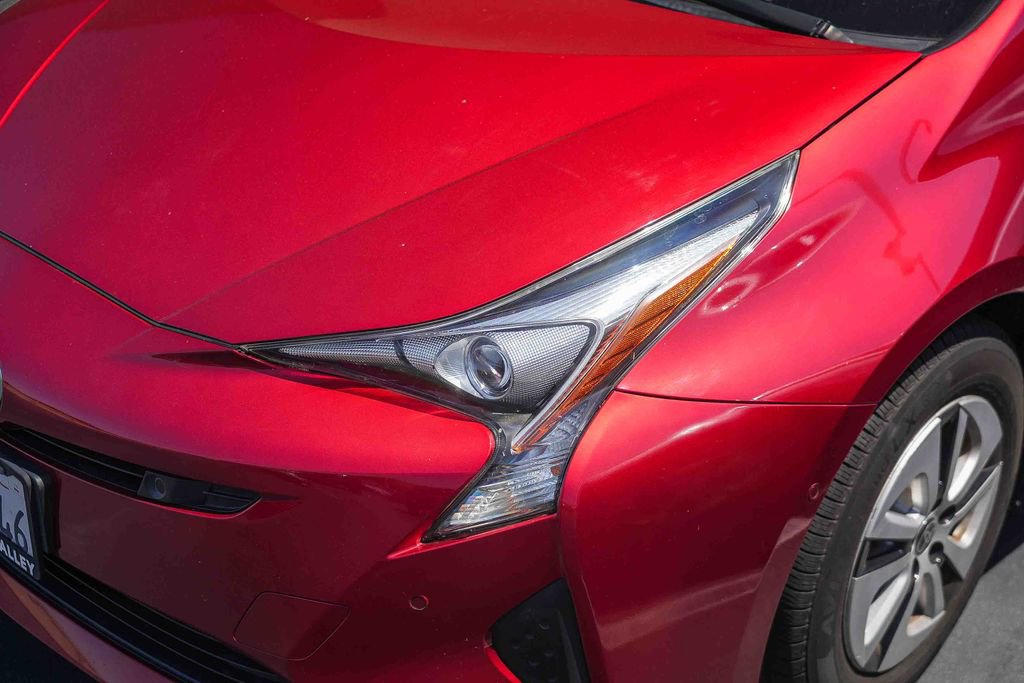 Used 2017 Toyota Prius Two w/ Prius Two Safety Plus Package image 4