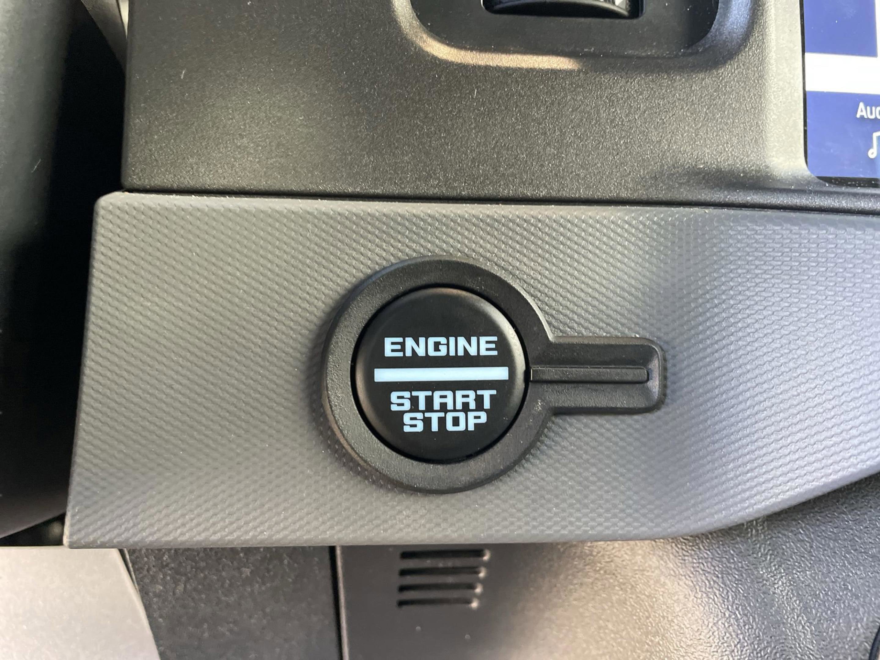 Used 2024 Ford Bronco Everglades image 12