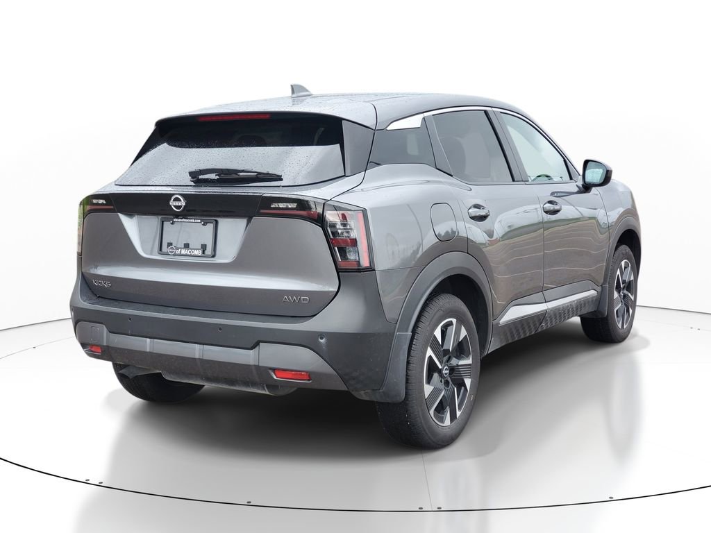 Used 2025 Nissan Kicks SV image 4