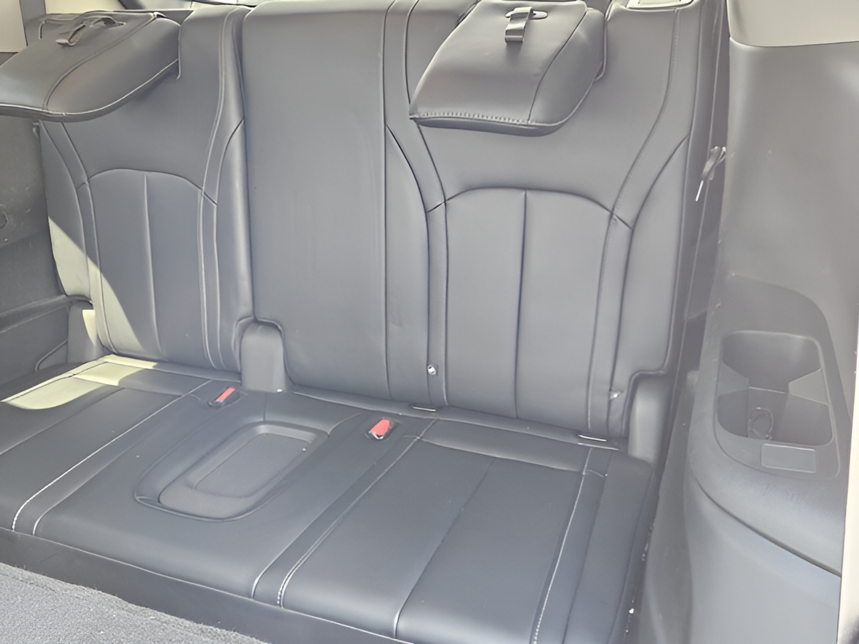 Used 2022 INFINITI QX60 Luxe w/ Cargo Package FWD image 9