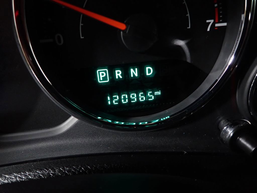 Used 2016 Jeep Wrangler Unlimited Sahara w/ Connectivity Group AWD/4WD image 37