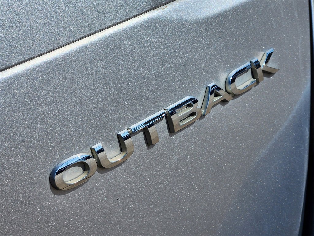 Used 2022 Subaru Outback Limited image 8