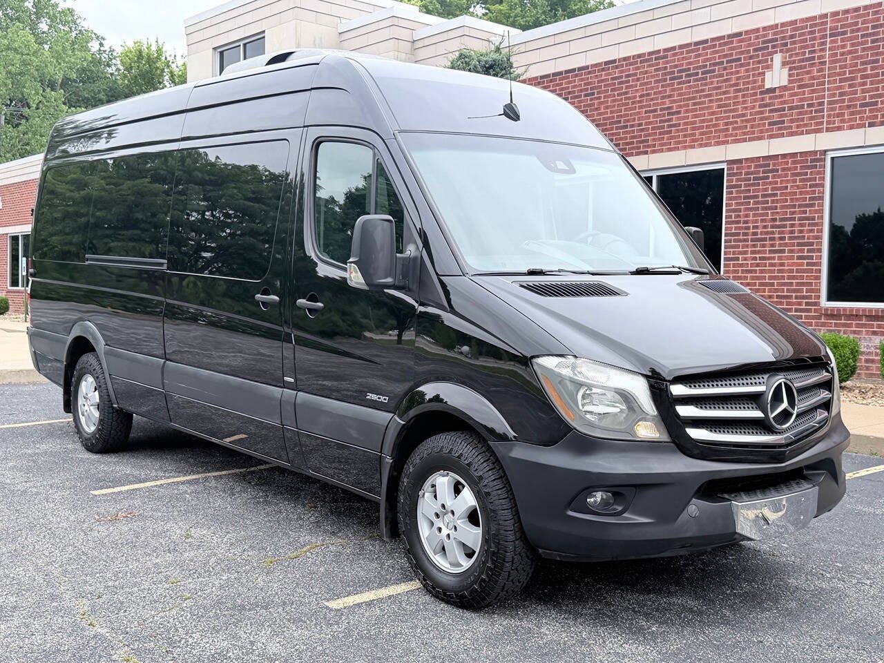 Used 2014 Mercedes-Benz Sprinter 2500 image 5