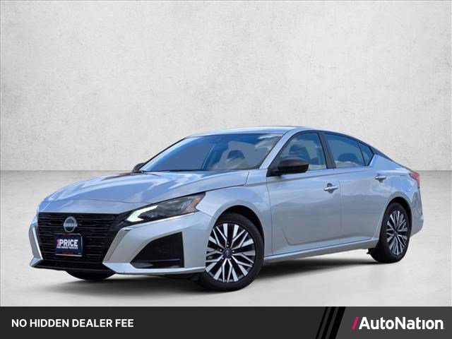 Used 2024 Nissan Altima 2.5 SV