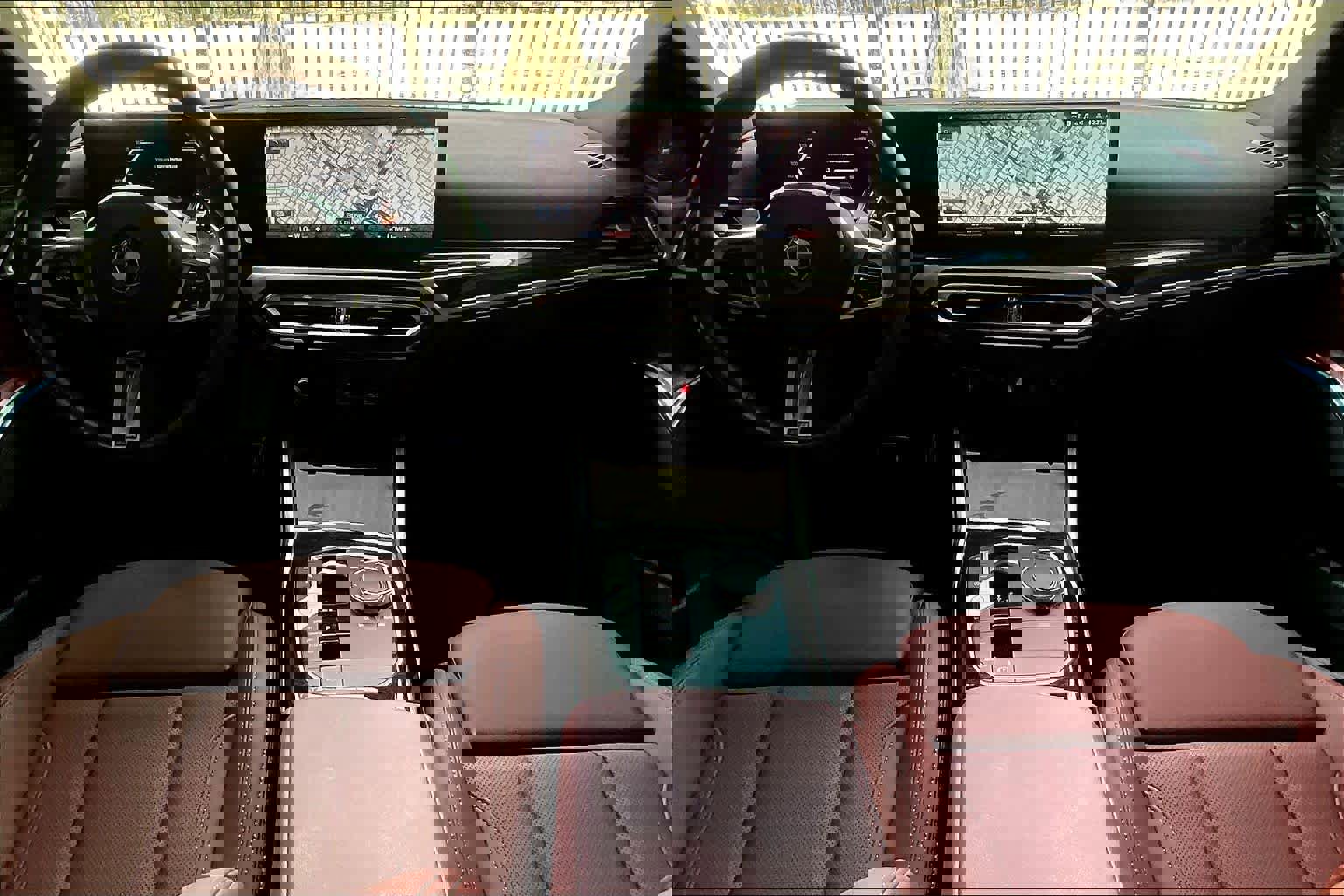 Used 2024 BMW 330i Sedan w/ M Sport Package image 15