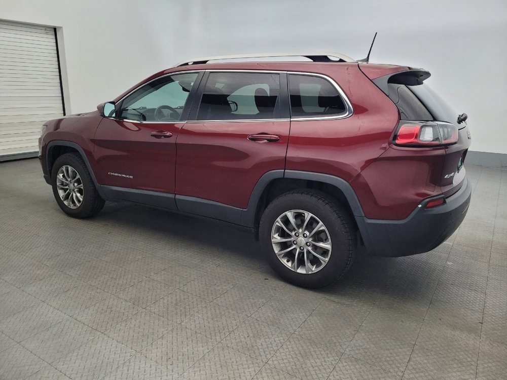 Used 2019 Jeep Cherokee Latitude Plus w/ Comfort/Convenience Group image 3