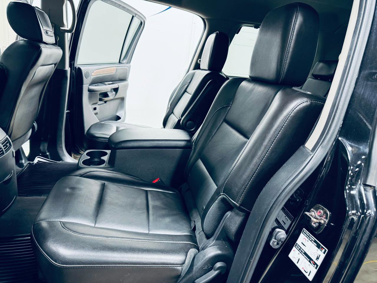 Used 2014 Nissan Armada Platinum w/ 2nd Row Captain Seat Package image 34