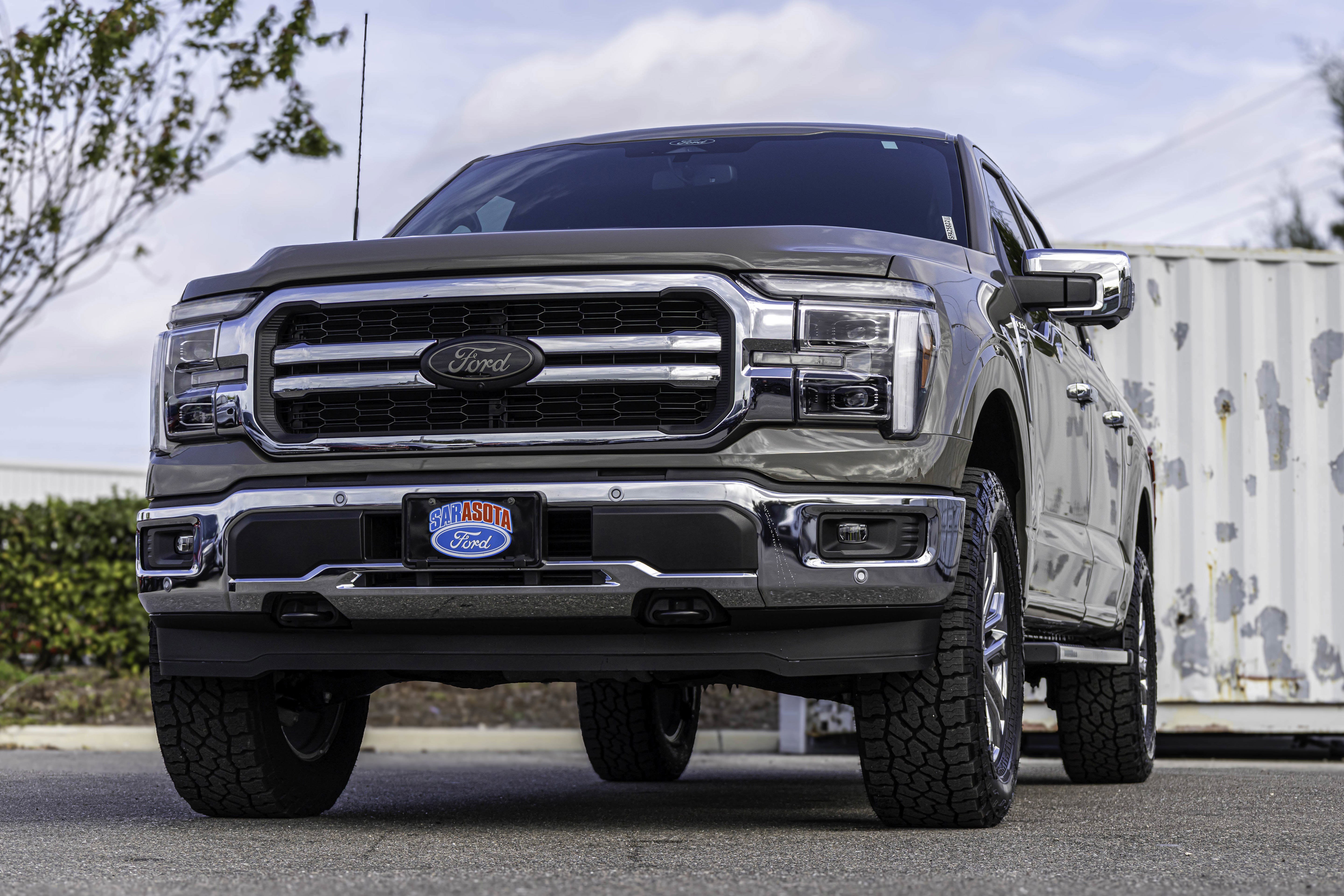 New 2025 Ford F150 Lariat w/ Equipment Group 501A Mid image 8