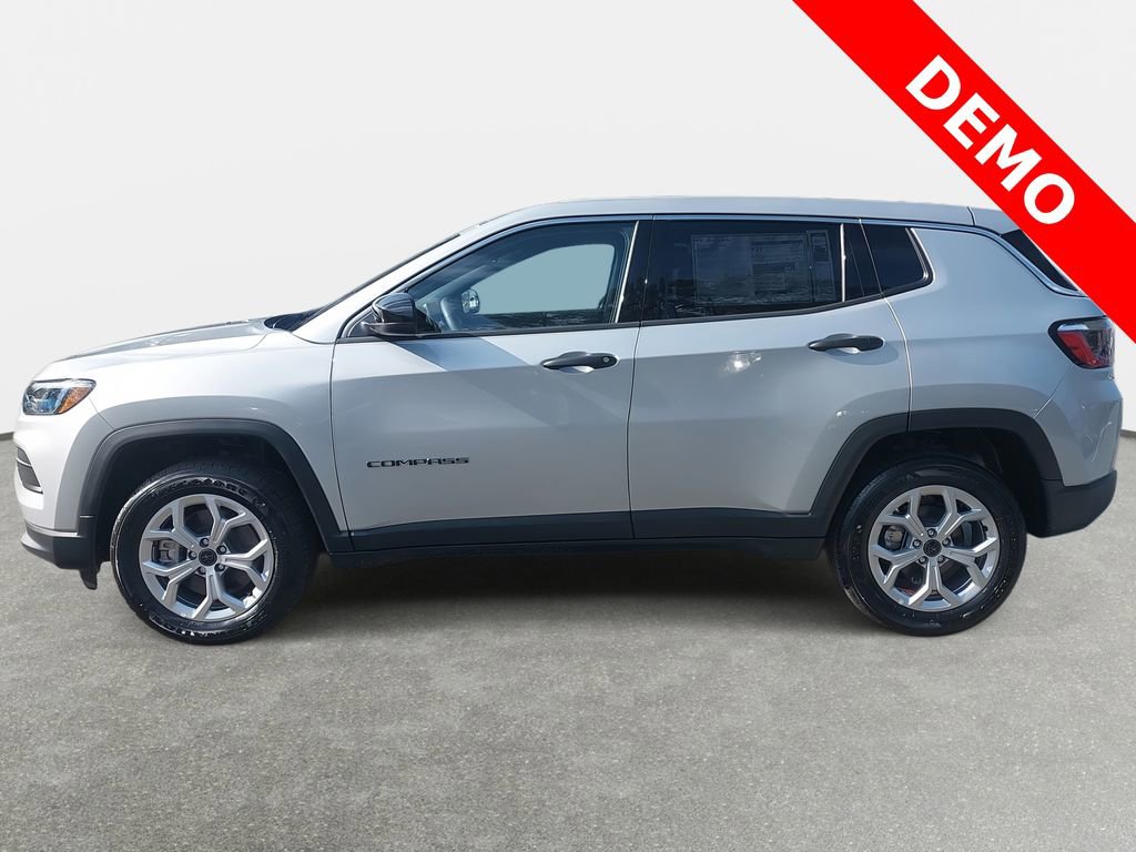 New 2025 Jeep Compass Sport image 8