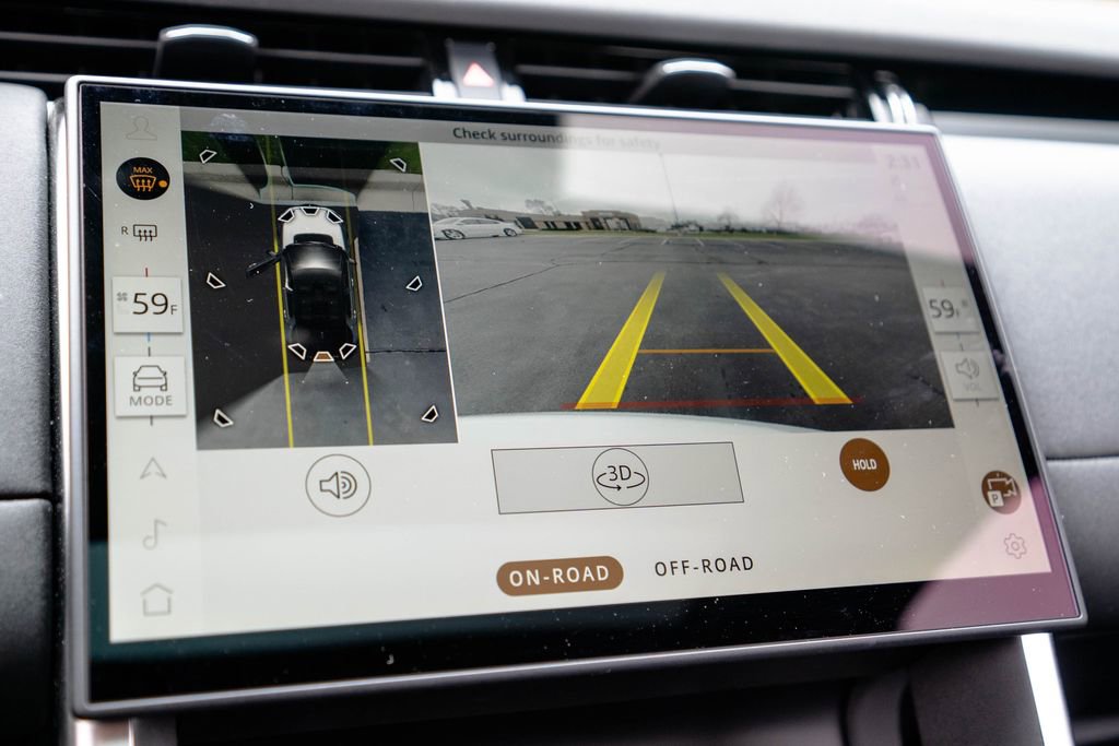 Used 2025 Land Rover Discovery Sport S image 26