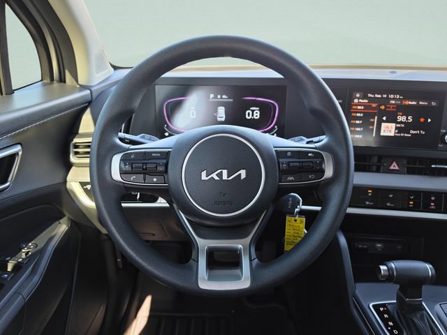 Used 2025 Kia Sportage LX FWD image 23