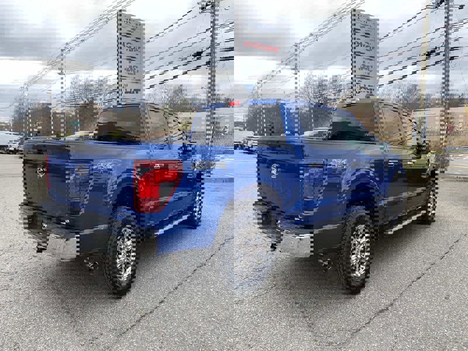 Used 2025 Ford F150 XLT w/ Equipment Group 301A Standard AWD/4WD image 3