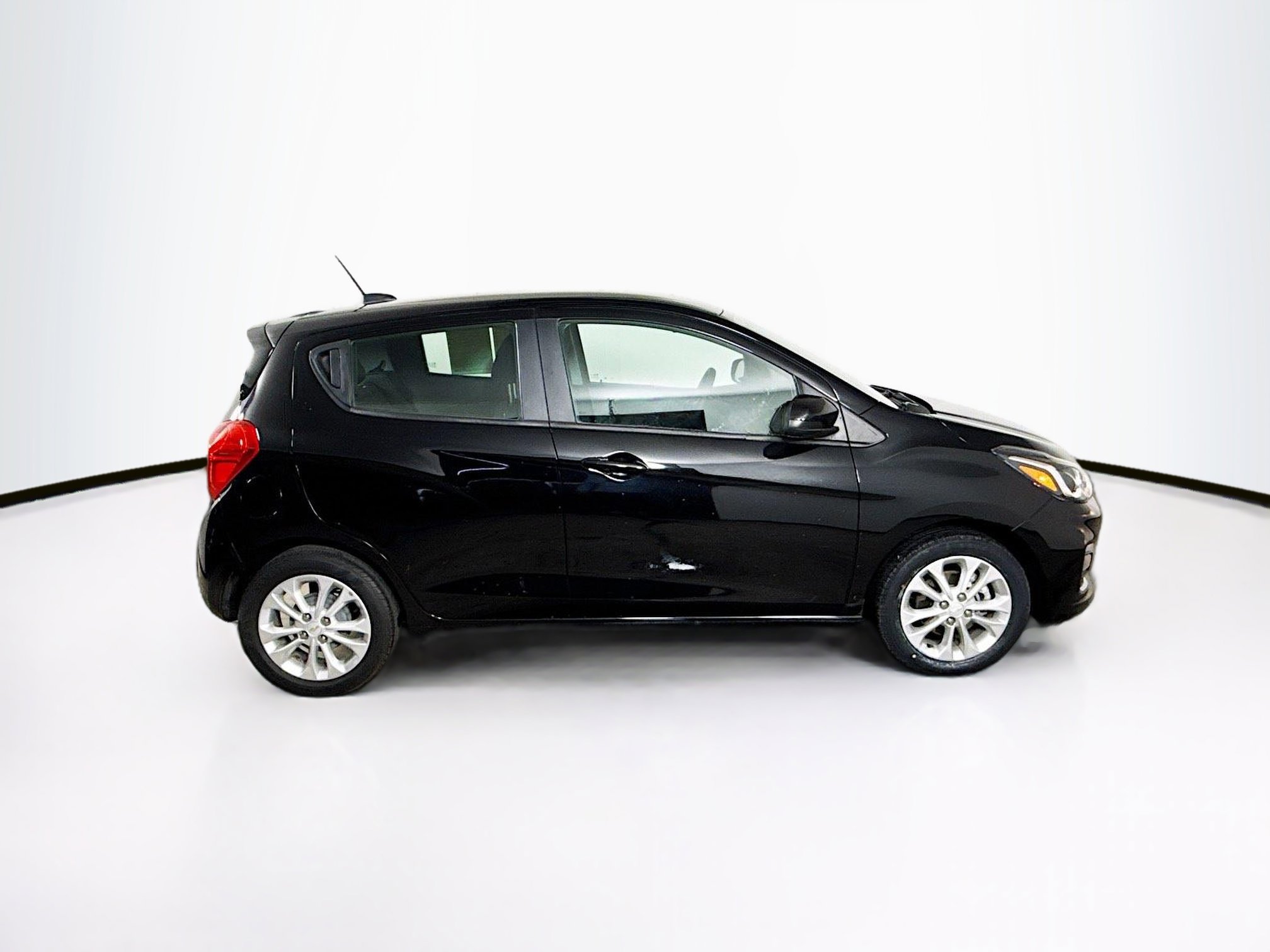 Used 2021 Chevrolet Spark LT image 2
