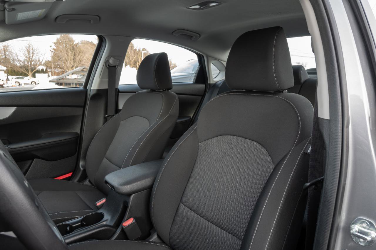 Used 2024 Kia Forte LXS w/ LXS Technology Package image 20