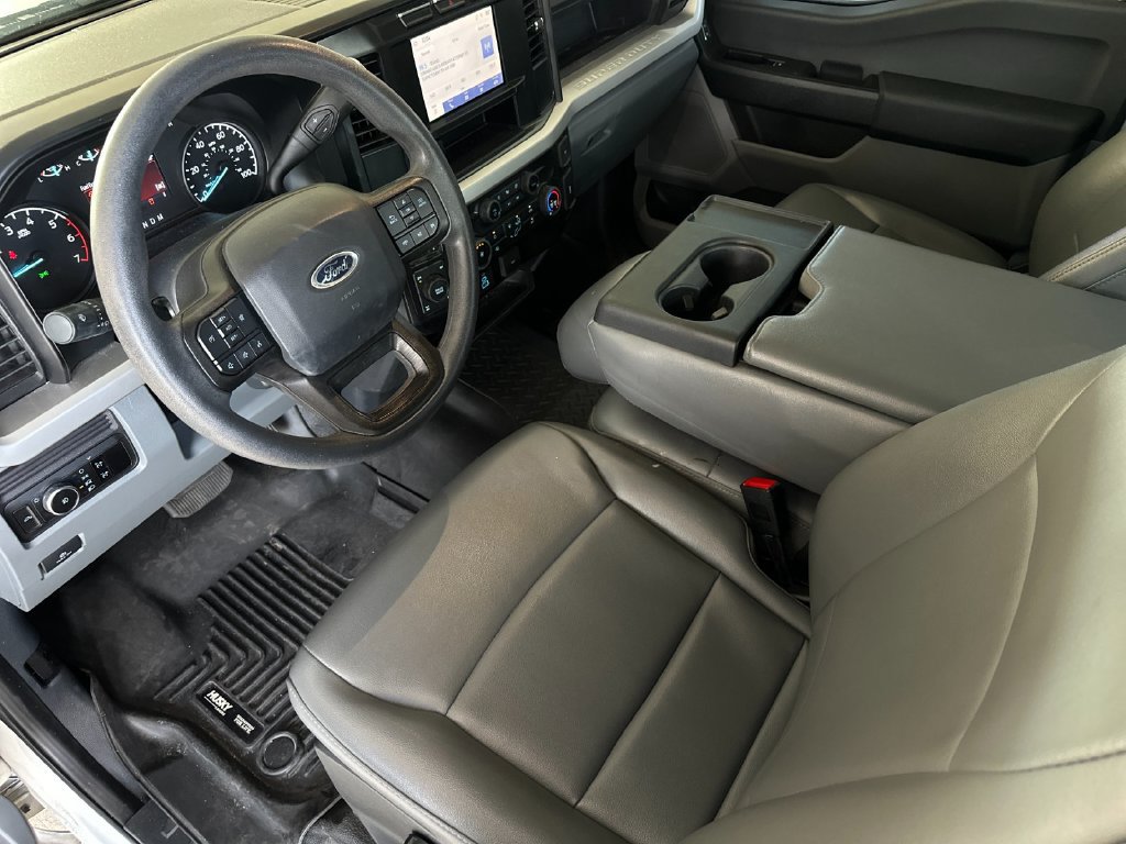 Certified 2024 Ford F250 XL w/ XL Chrome Package AWD/4WD image 9