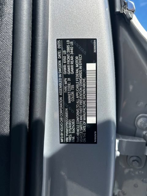 Certified 2025 Volvo XC90 B5 Plus AWD/4WD image 31