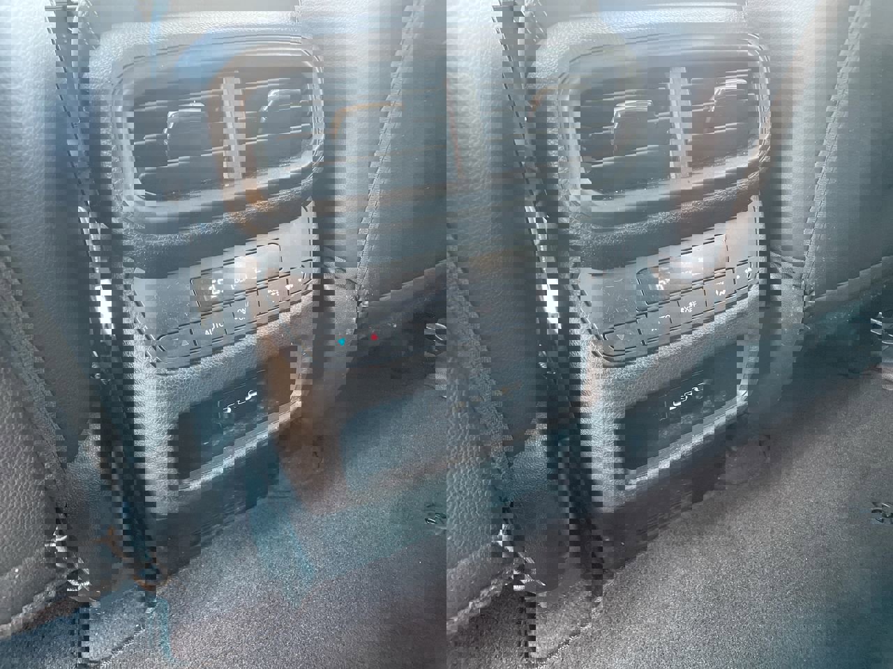 Used 2024 Honda Pilot EX-L image 24