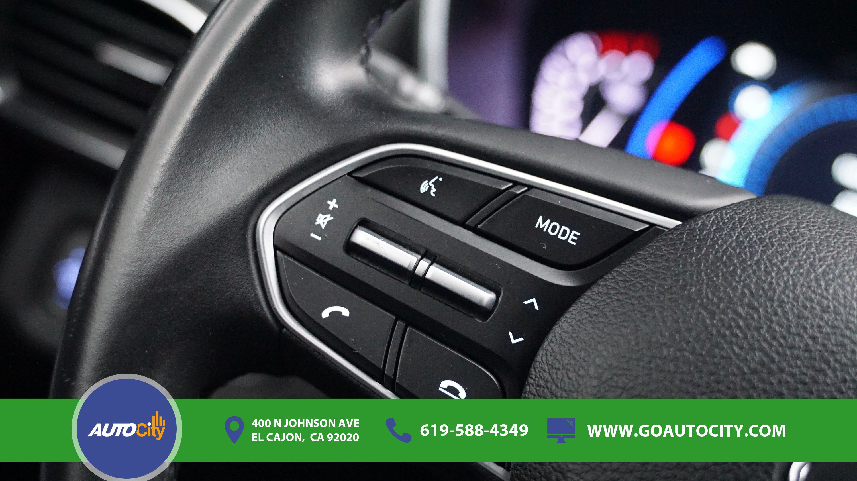 Used 2020 Hyundai Santa Fe SEL w/ Convenience + Premium Package FWD image 22