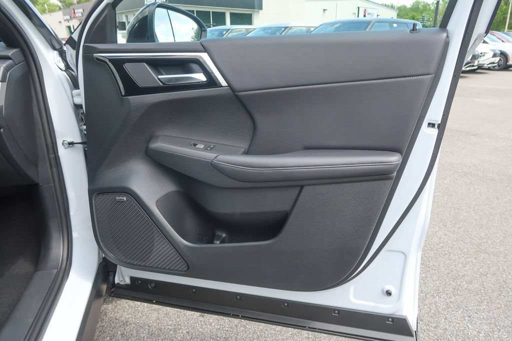 New 2026 Mitsubishi Outlander LE AWD/4WD image 22