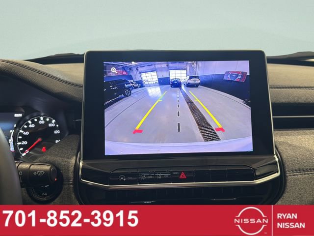 Used 2024 Jeep Compass Latitude image 24