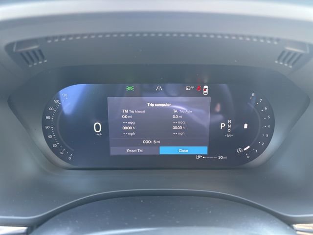 New 2026 Volvo XC60 B5 Plus w/ Protection Package Premier image 17