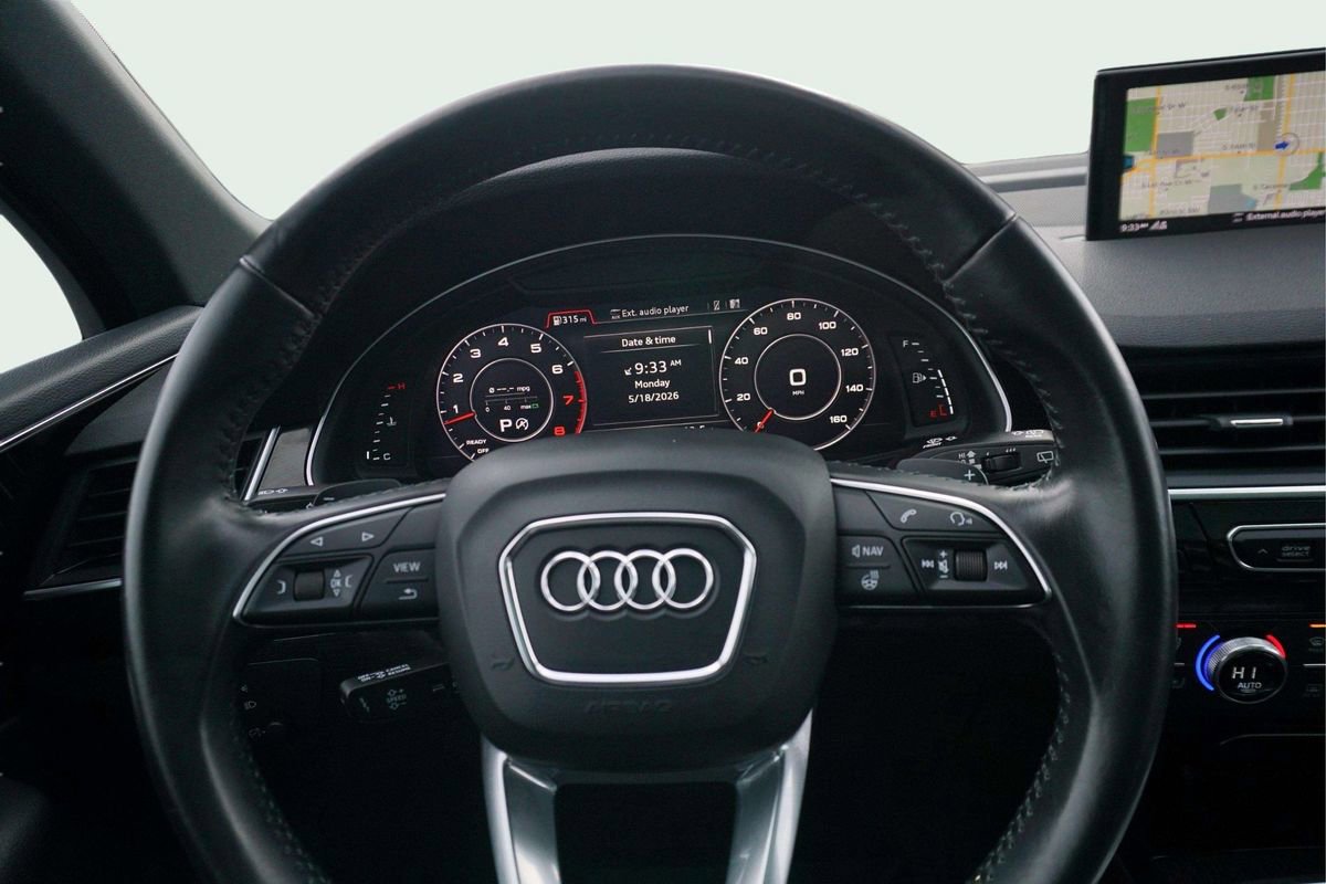 Used 2017 Audi Q7 3.0T Premium Plus AWD/4WD image 30