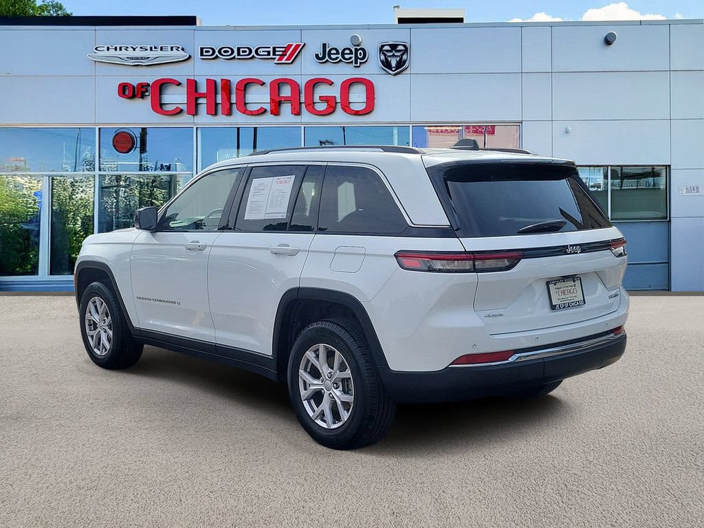 Certified 2022 Jeep Grand Cherokee Limited w/ Trailer Tow Prep Group (B) AWD/4WD image 3