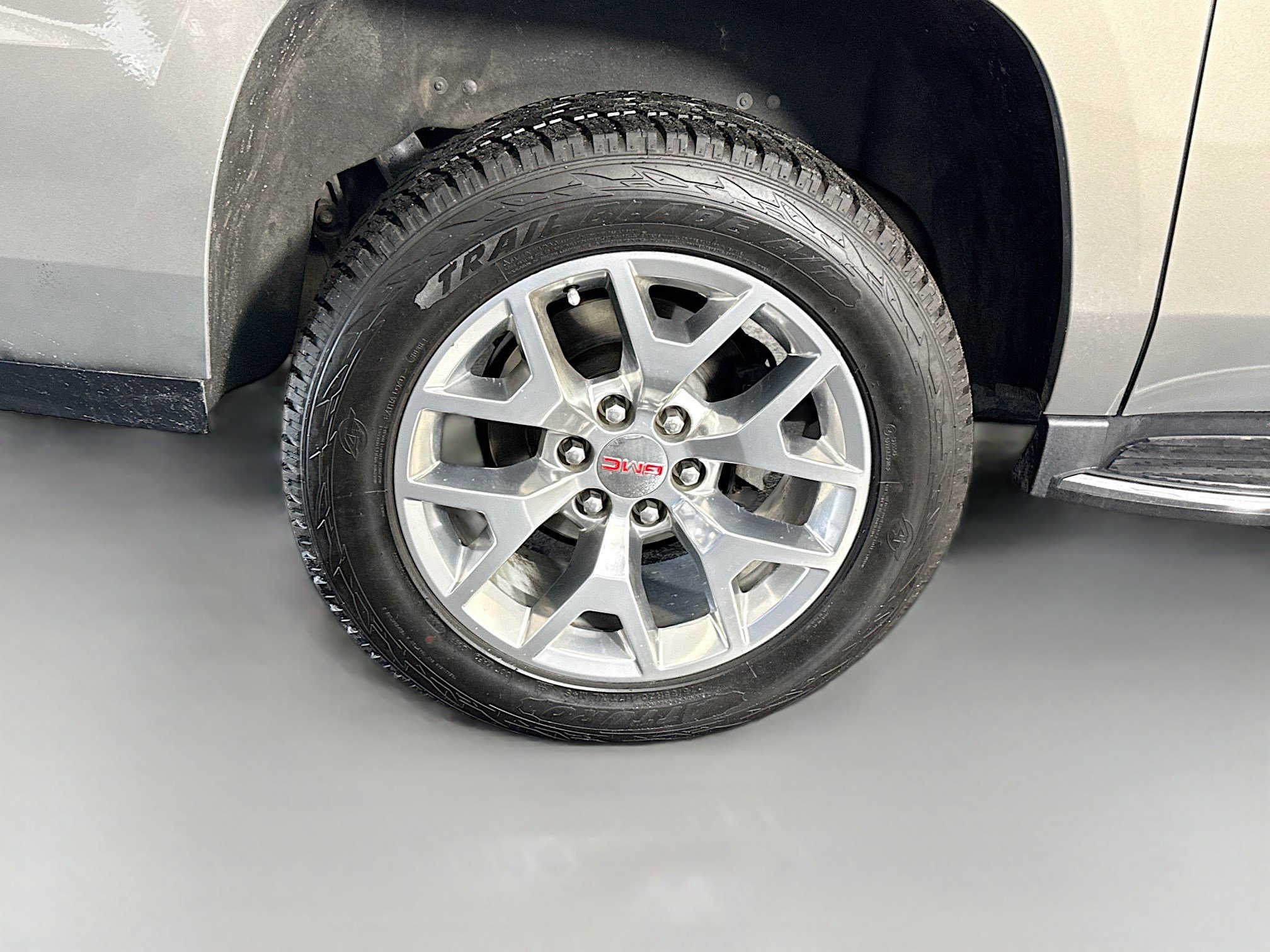 Used 2019 GMC Yukon XL SLT w/ Open Road Package image 32