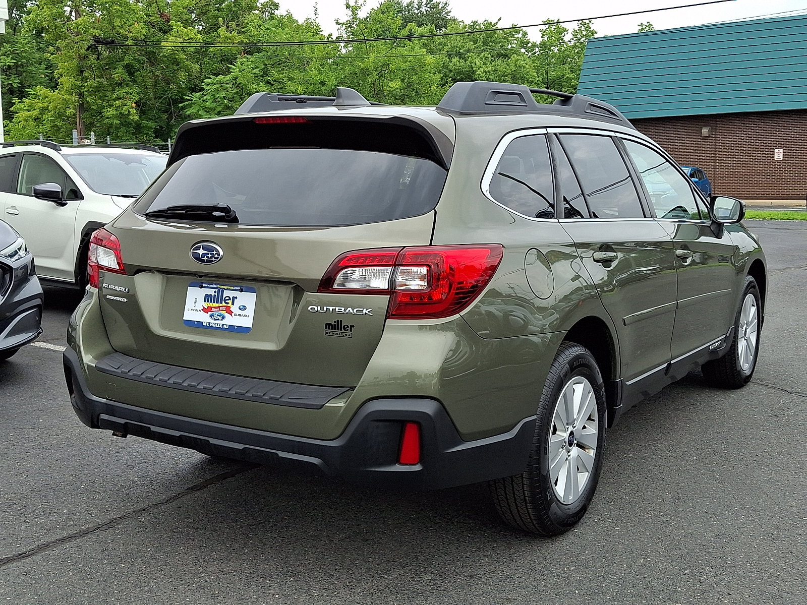Used 2019 Subaru Outback 2.5i Premium AWD/4WD image 6