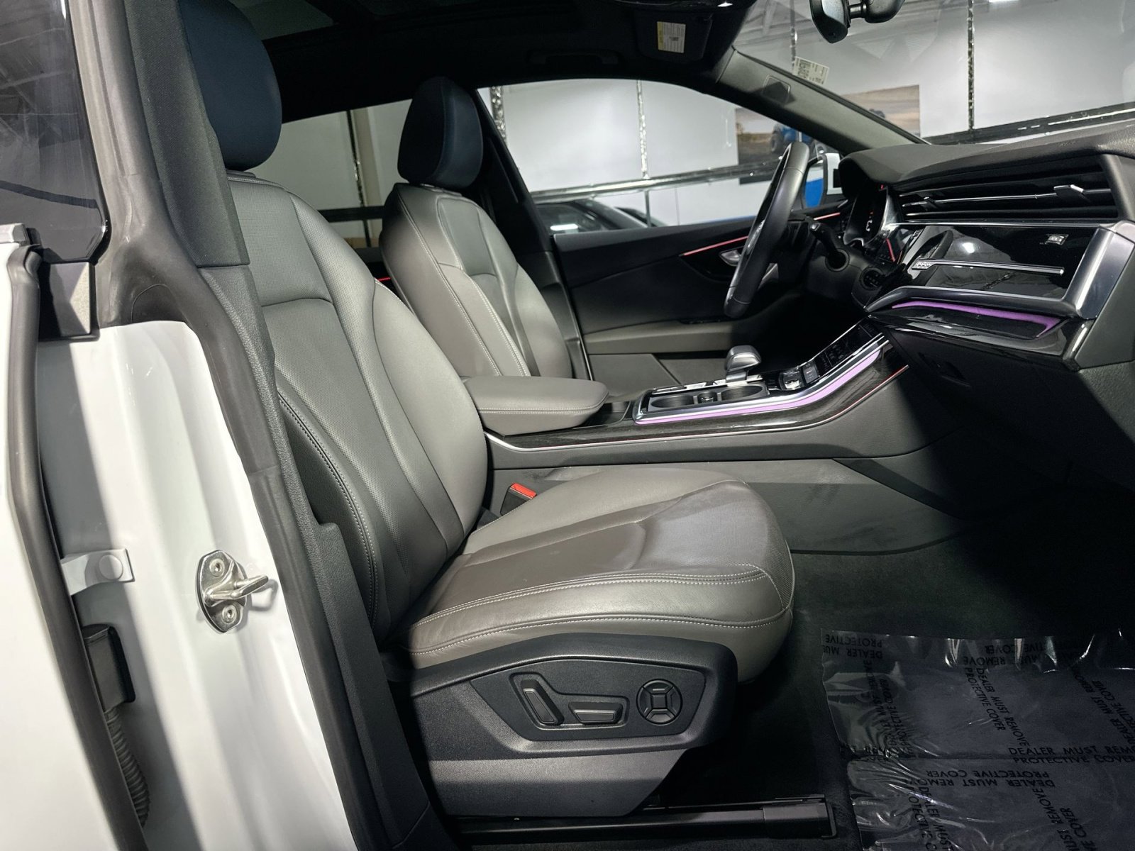 Used 2019 Audi Q8 Premium Plus image 37