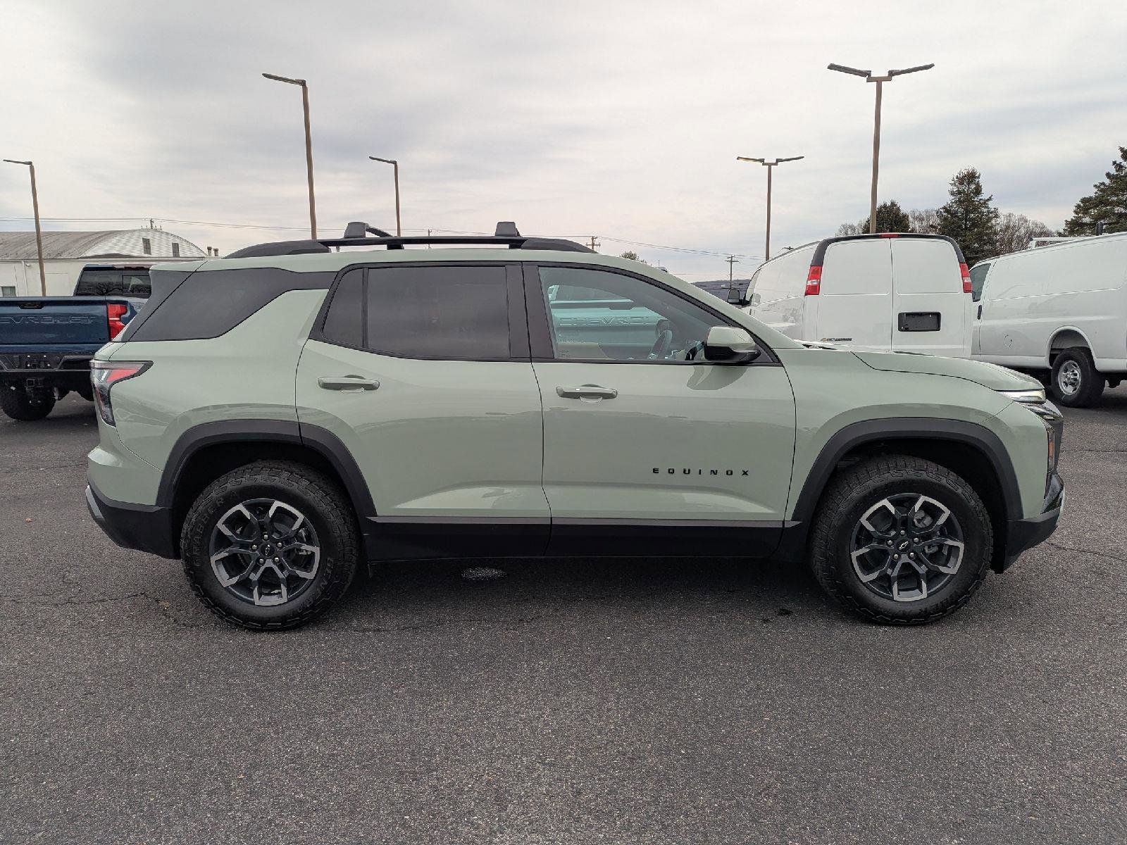 New 2026 Chevrolet Equinox ACTIV w/ Convenience Package III image 16